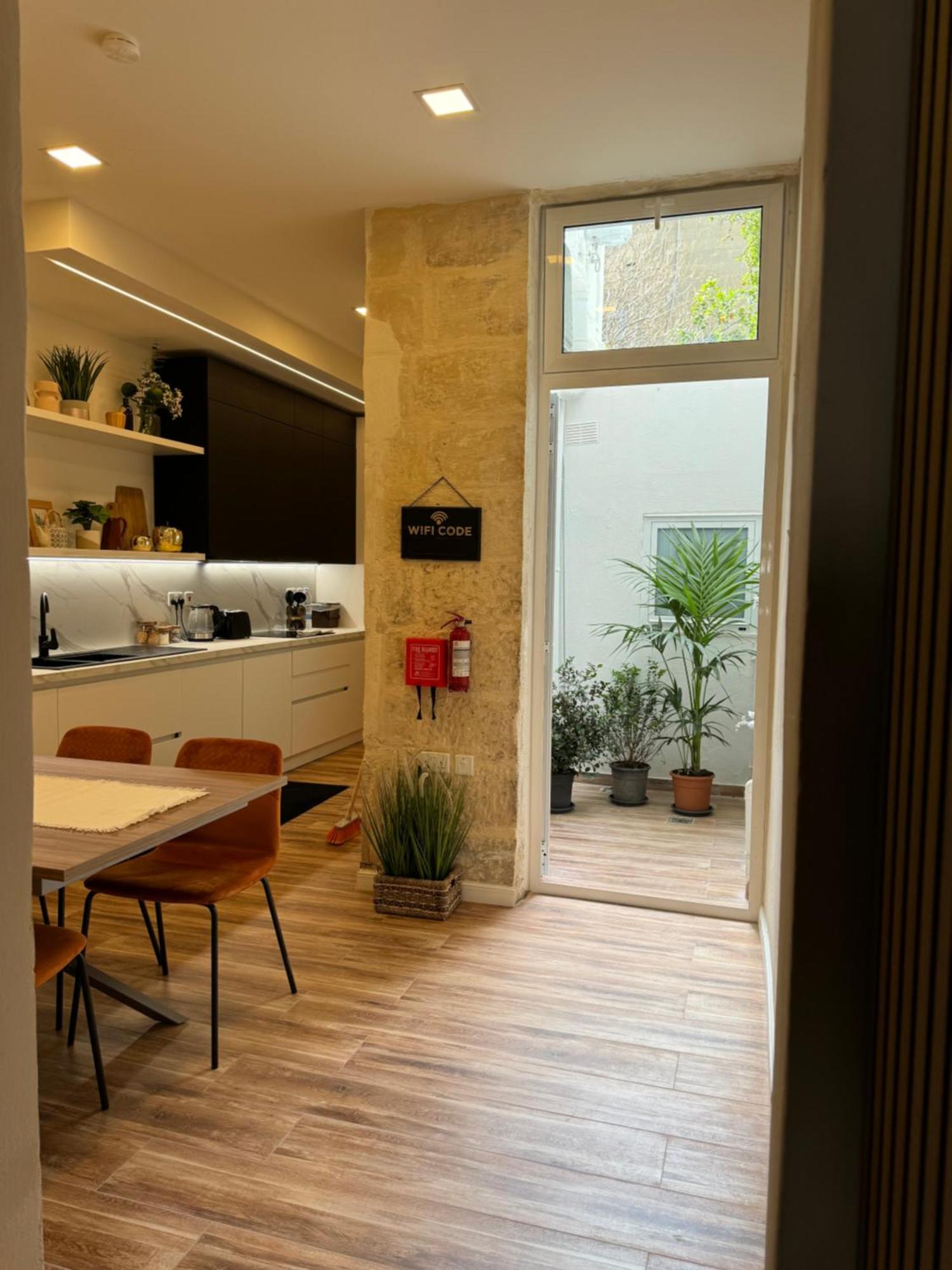 Townhouse 26 In Sliema, Malta Villa Exterior foto
